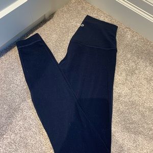 LULULEMON align high-rise leggings 28” size 4 in perfect condition.